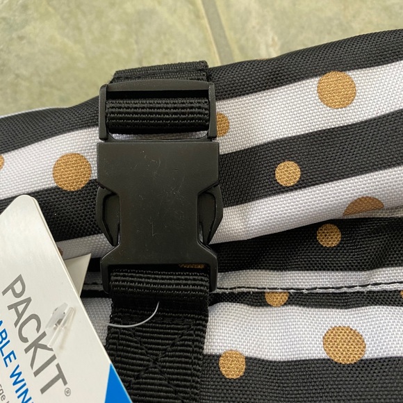 Striped Freezable Wine Bag - Picture 10 of 11